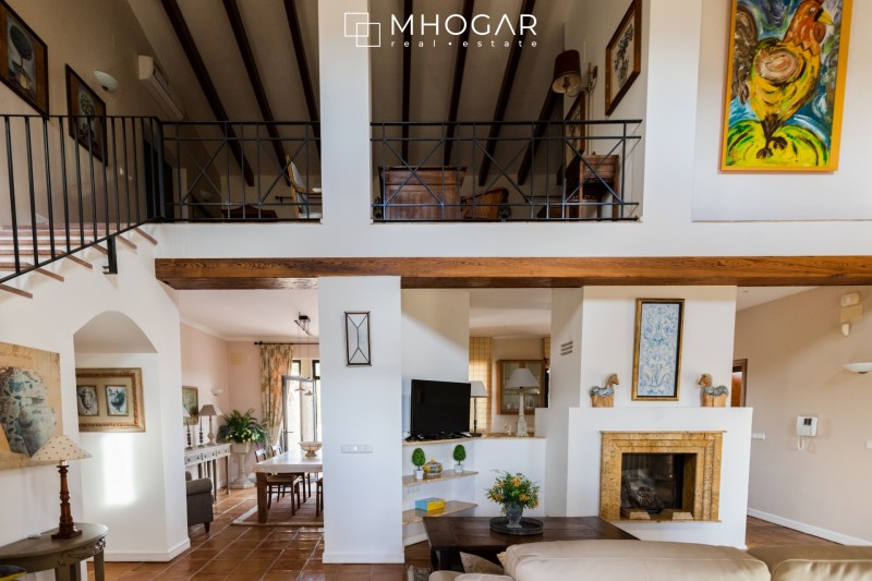 Rústica Elegancia - Casa de Campo a la venta en Benissa!